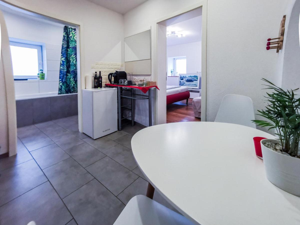 Отель Niceprice 24H Оберхофен Экстерьер фото