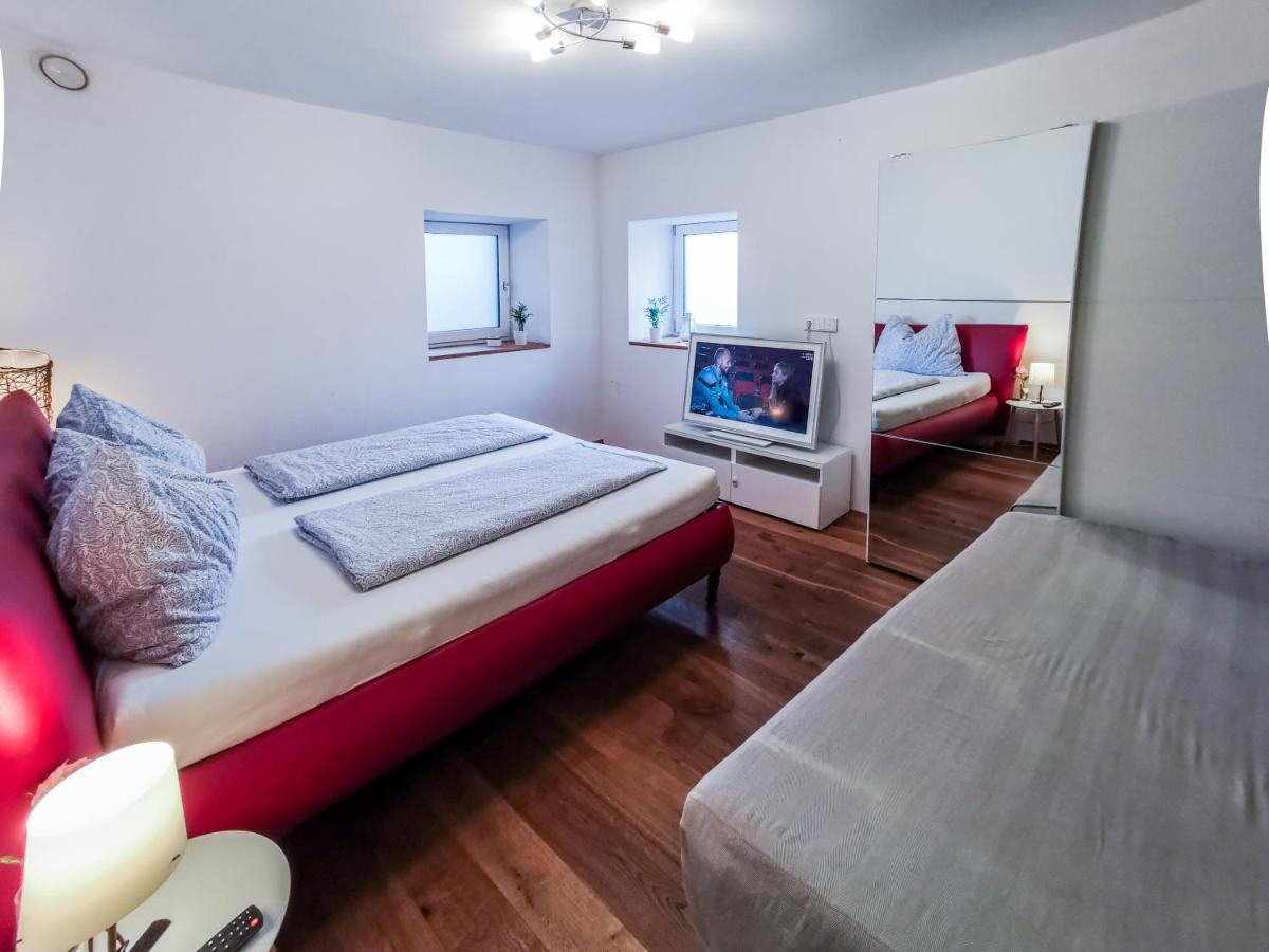 Отель Niceprice 24H Оберхофен Экстерьер фото